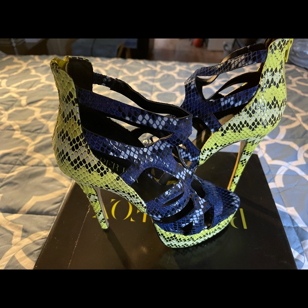 Ladies Multi Color Platform Size 9 - image 1